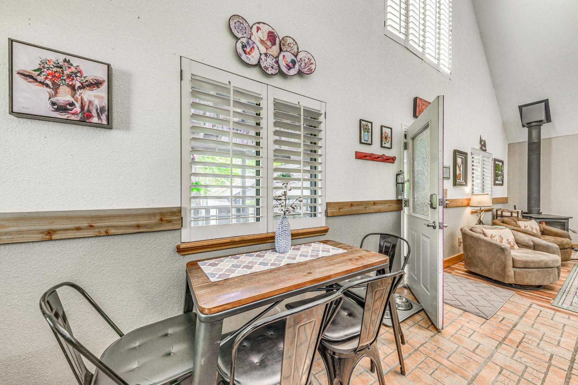 Quaint Cloudcroft Cabin With Stunning Forest Views! 외부 사진